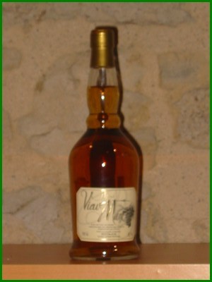 Vieux Marc sujet en bois
